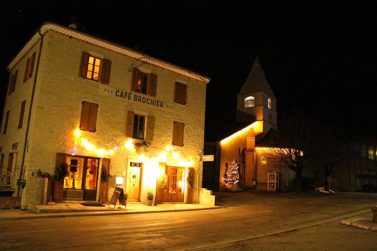 Cafe Brochier Hotel Saint-Julien-en-Vercors エクステリア 写真